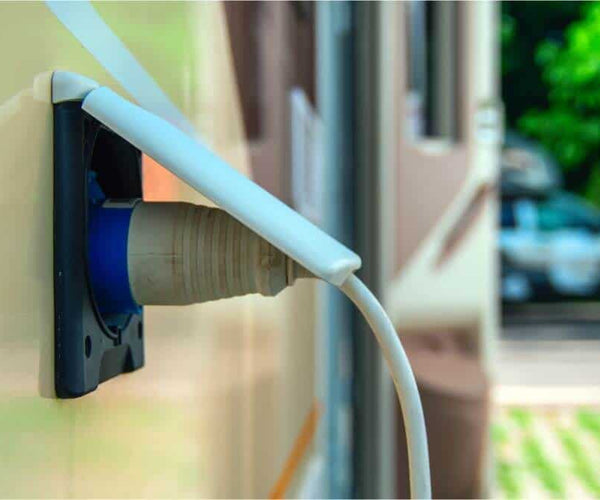 RV Plug Mastery: Your Essential Guide – Dylux